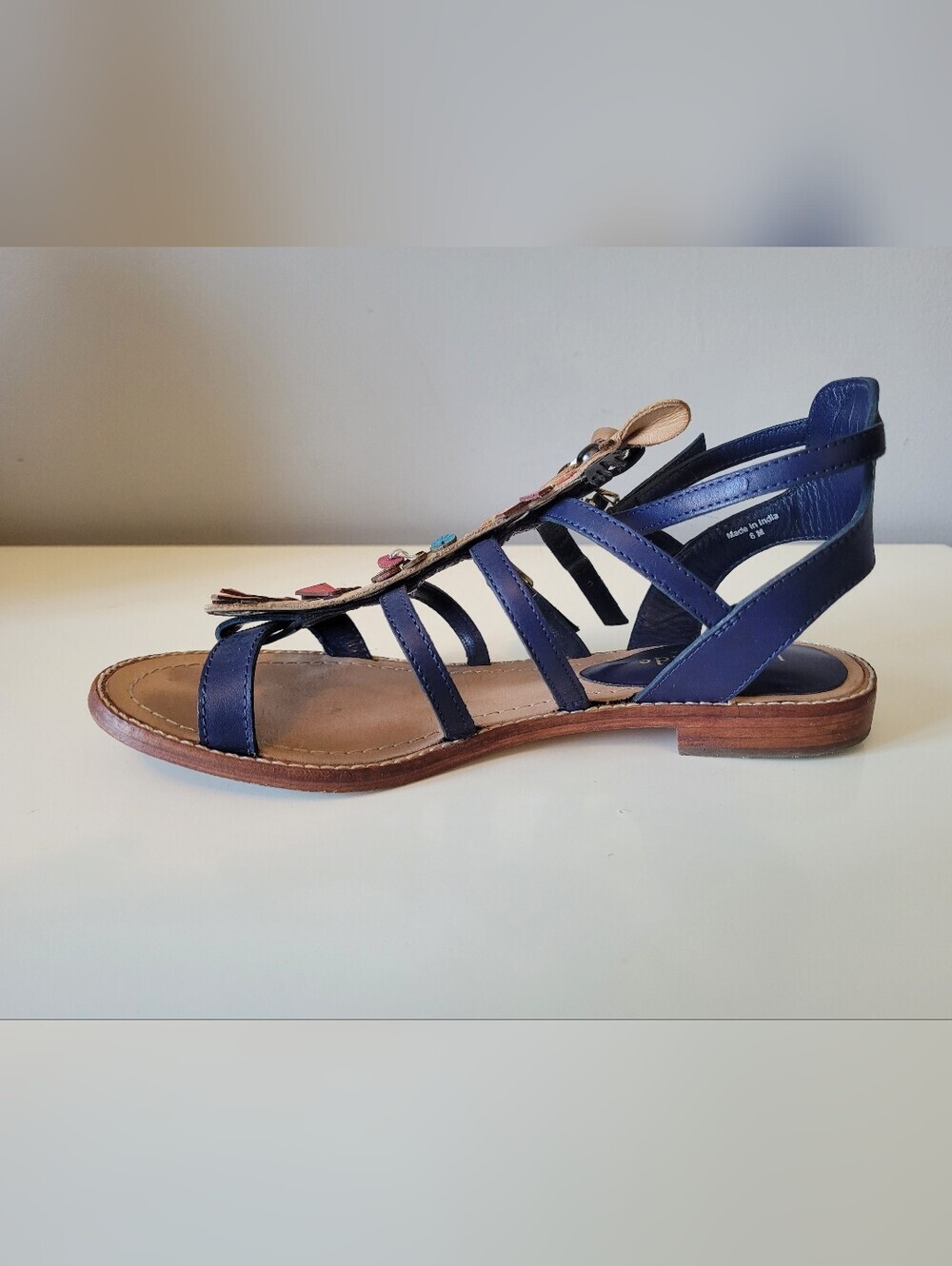 Kate Spade Sahara Camel Gladiator Flat Sandals, VGUC, Size 6 - Picture 6 of 11